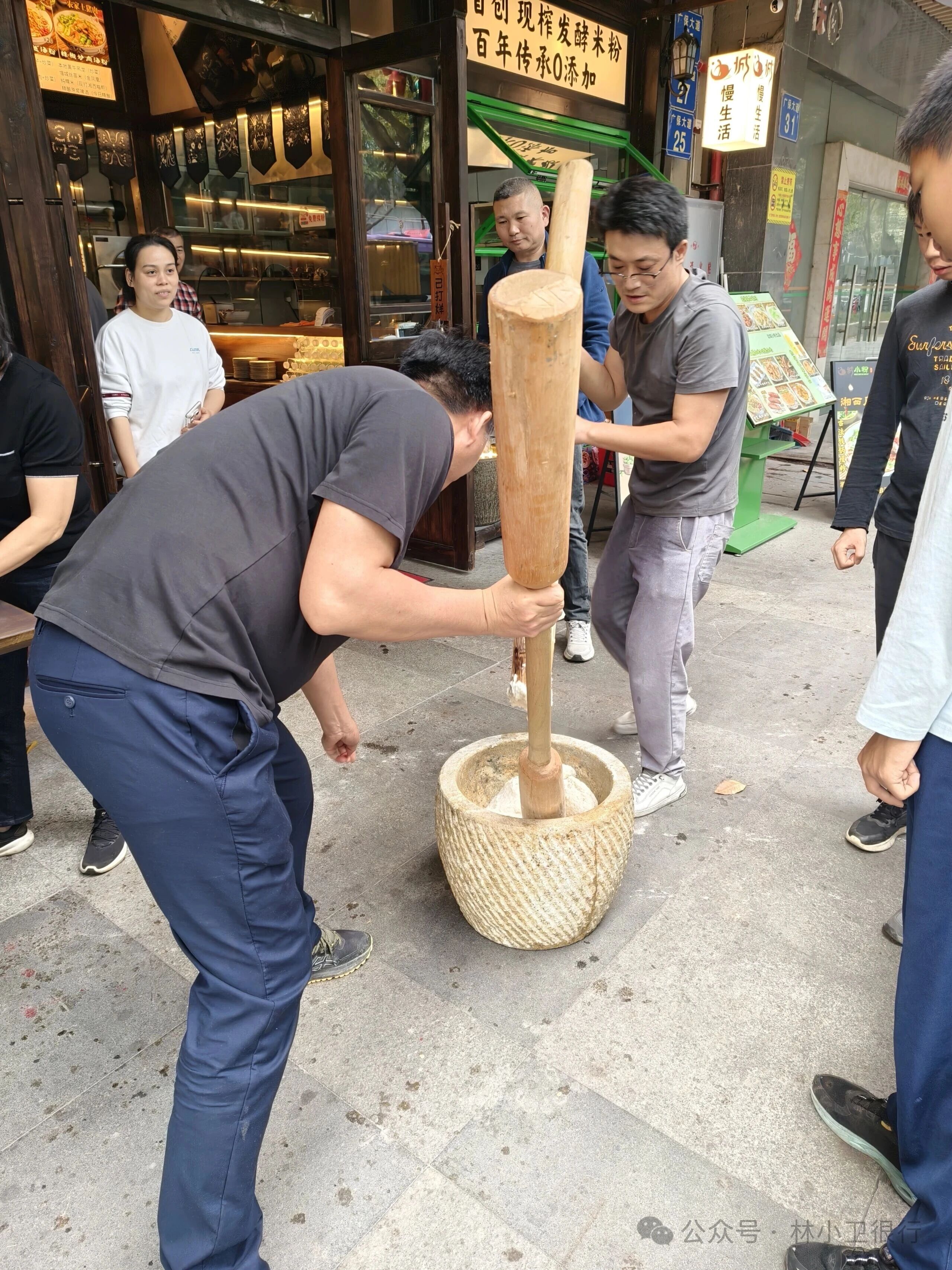 87da868b9f37043425b715ad88e370bb.jpg|400